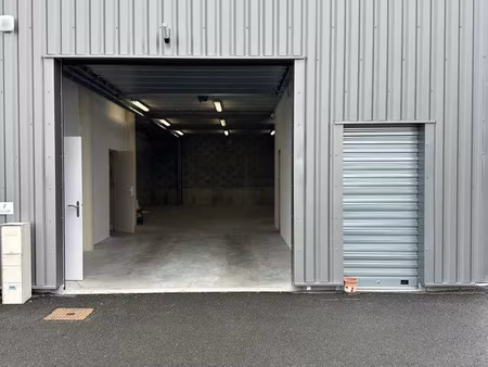 entrepôt / local professionnel 114 m² à louer – castries