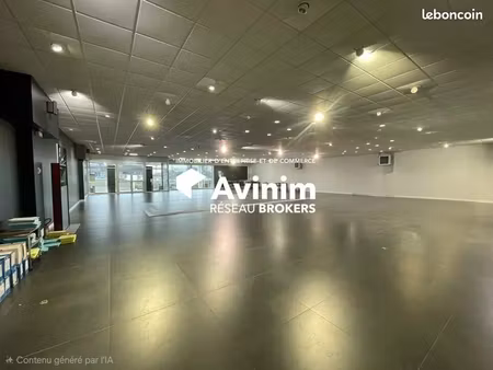 local commercial 700 m² groslay