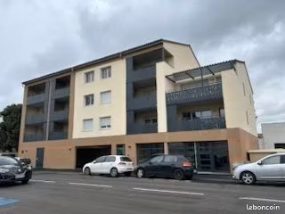 local rdc 100 m2 et parking albi av gambetta