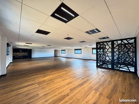 bureaux 228 m² betheny