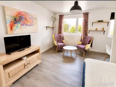 superbe studio meublé