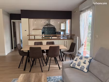 bel appartement 2 chambres  jardin privatif de 135 m2