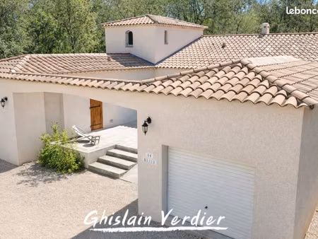 propriété 6 pièces 174 m²