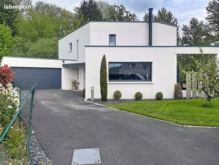 maison 8 pièces 165 m²