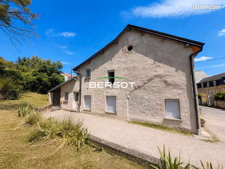 maison 8 pièces 189 m²