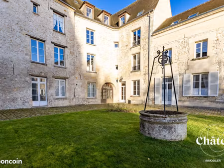 bureaux 86 m² senlis