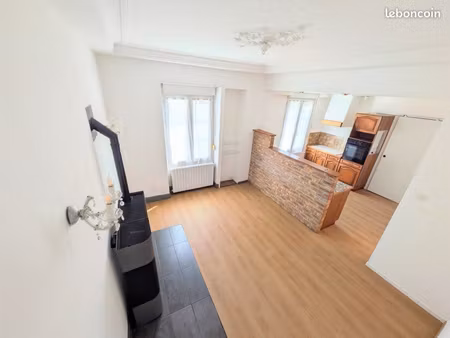 maison en plein centre-ville  avec jardin  quatre chambres dpe classé c