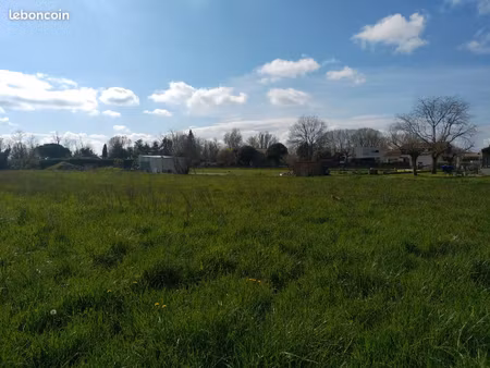 terrain 1292 m² lafox