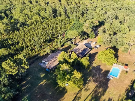 maison 12 pièces 375 m²