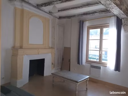 a louer appartement situé près lycée victor hugo et centre hospitalier