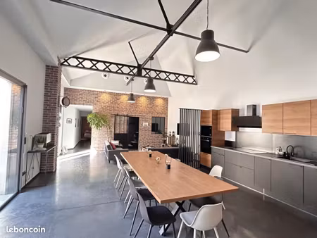 maison 5 pièces 165 m²