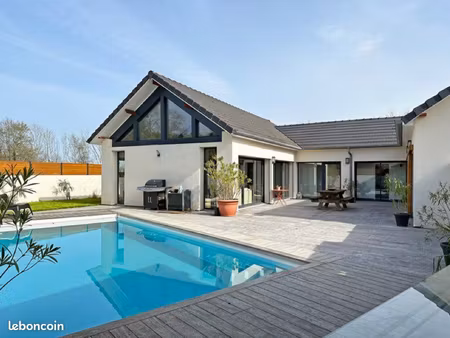 magnifique villa avec piscine - artiguelouve