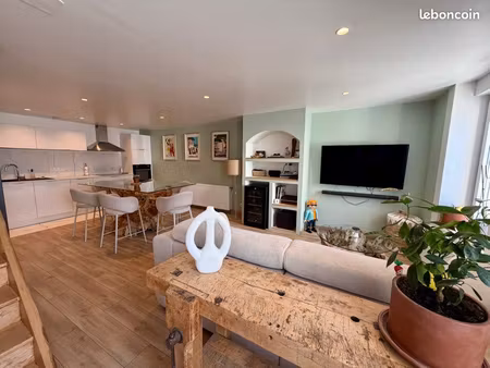 maison de ville contemporaine 76 m² – rénovée à neuf – hyper centre