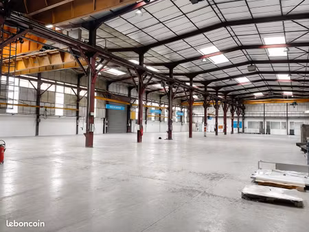 entrepôt 2300 m² echirolles