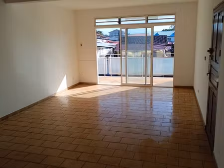 appartement t4