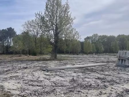 terrain 600 m² mios