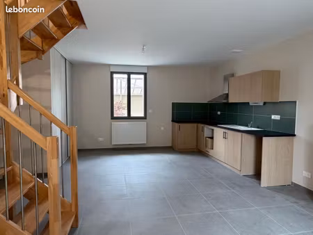 appartement 3 pièces 81 m²