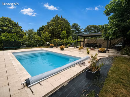 maison 7 pièces 160 m²