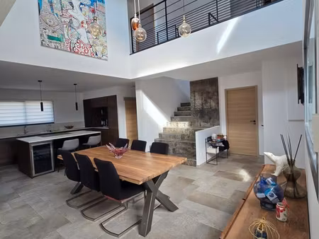 villa contemporaine 4 faces 170 m² – 4 chambres + bureau – terrain 570 m² – baho