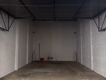 garage box fermé en résidence – 15 m² – quartier calme