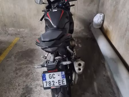 parking 2 roues résidence sécurisée paris 12