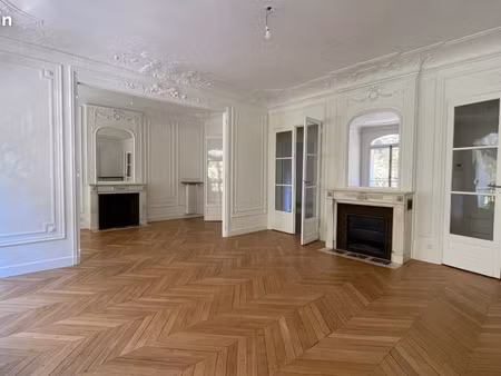 appartement 7 pièces 200 m²
