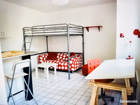 studio meuble