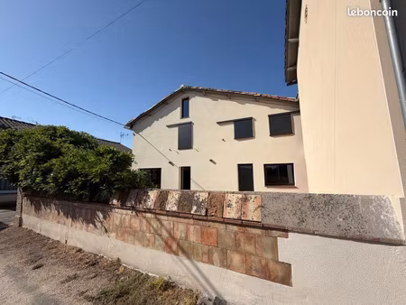 exclusivité - maison de charme rénovée au cœur de montans