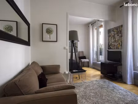 studio meublé 25 m² – 1er étage – excellent état