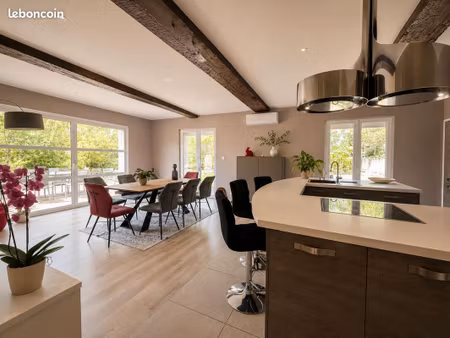 maison dans quartier prisé à castres