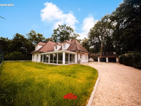 maison 256 m² - pomponnette
