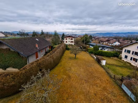 grand terrain à bâtir de 874 m² – annecy-seynod