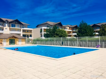 t2 meublé avec piscine