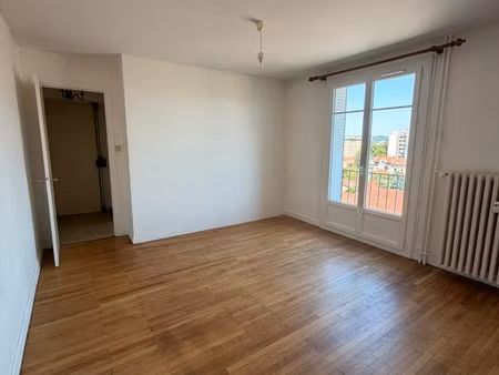 t3 meublé : 323b cours emile zola villeurbanne
