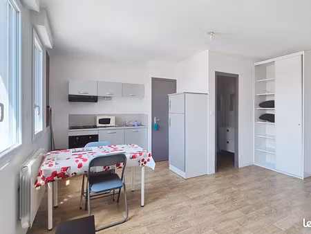 studio 1 pièce 20 m²