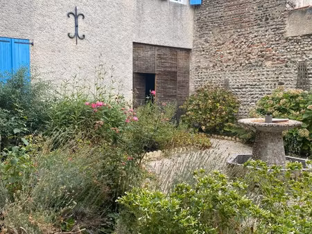 immeuble 11 pièces 208 m²
