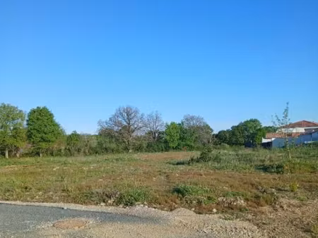 terrain 388 m² dompierre sur yon