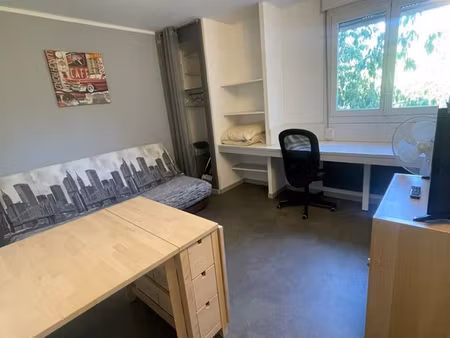 studio à loué nîmes meublé à 2 pas de iut  saint césaire avec parking