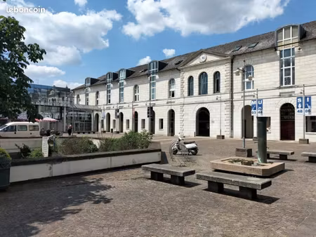 local commercial 48 m²
