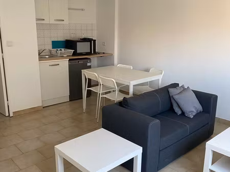 a louer studio étudiant meublé très bon état