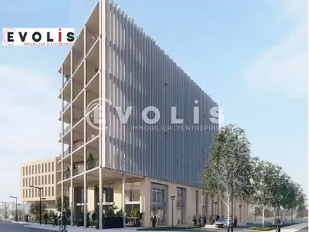 bureaux 3 024 m²