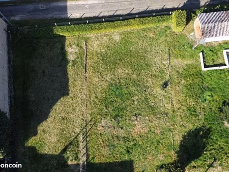 terrain 679 m² orleat