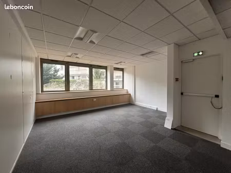 bureaux 477 m²