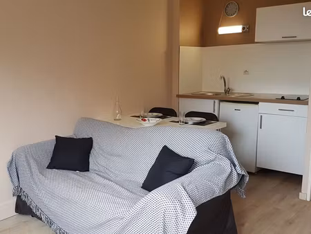 vente t2 meuble avec place de parking