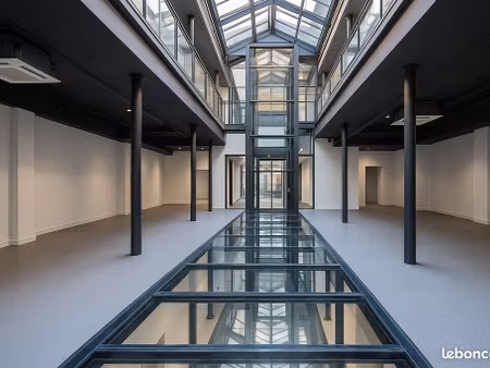 bureaux 862 m²