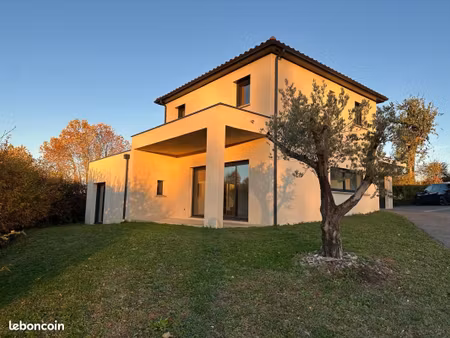 maison 5 pièces 106 m²