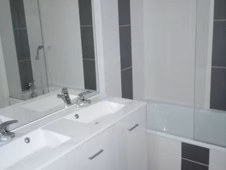 appartement 3 pièces 58 m²