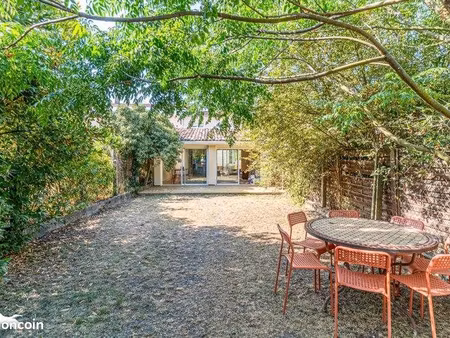 maison 5 pièces 161 m²