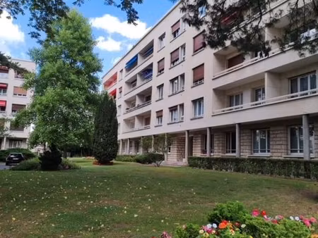 studio 1 pièce 10 m²