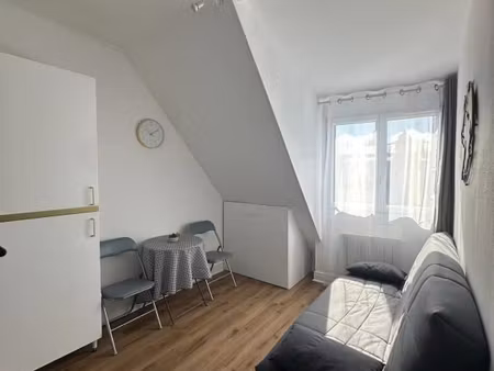 appartement 1 pièce 11 m²